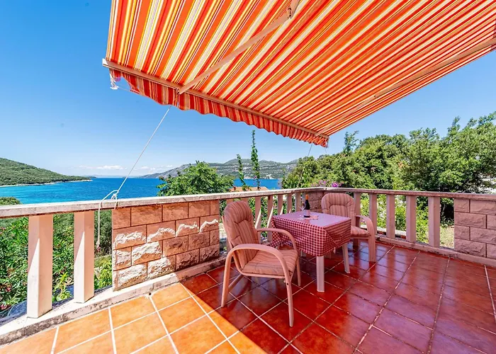 Apartamento By The Sea Tri Zala, - 23292 *